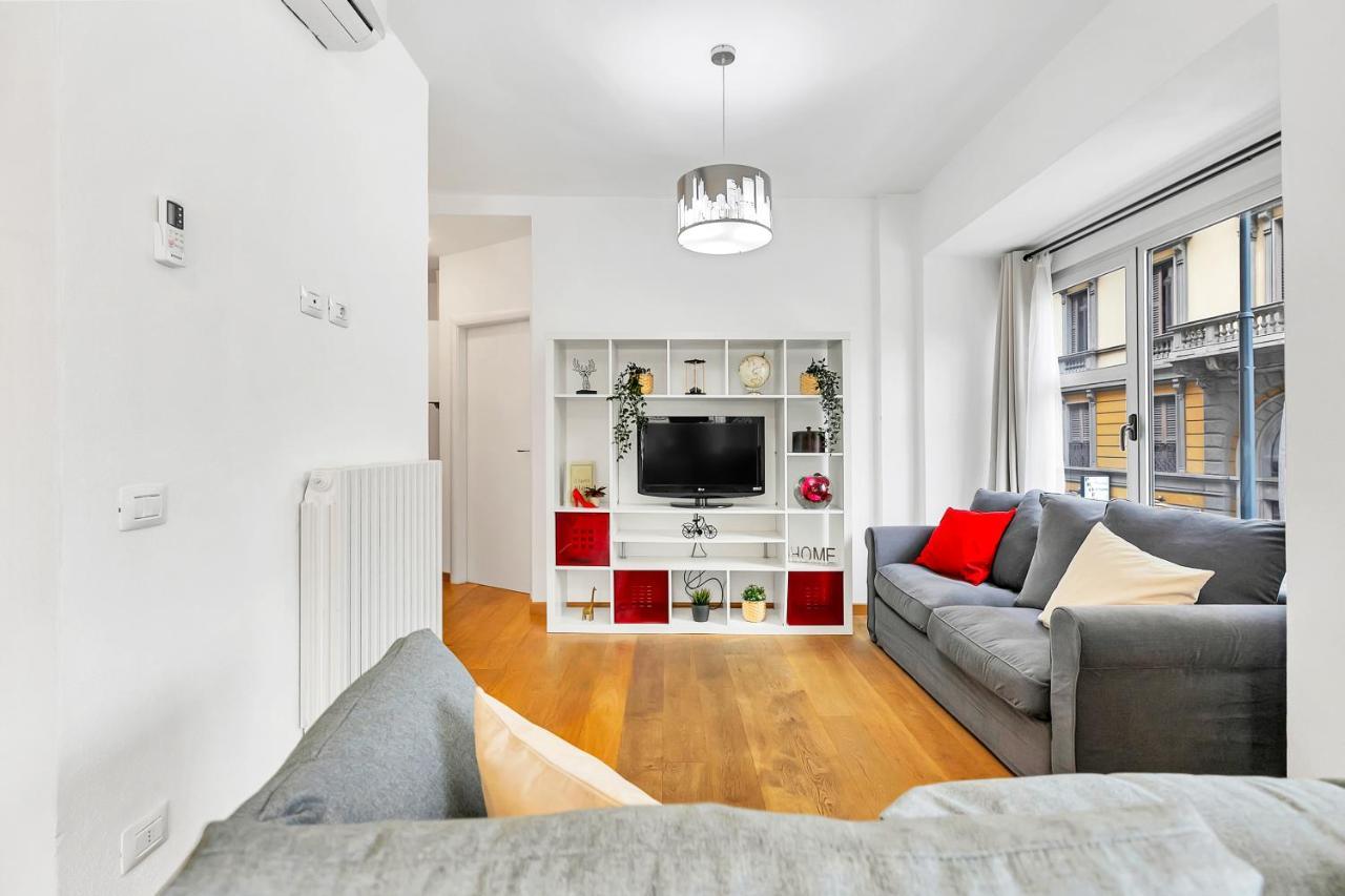 Appartamento Porta Venezia - Affitti Brevi Italia Milan Bagian luar foto