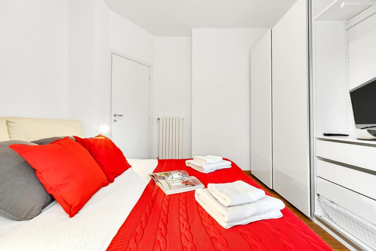 Appartamento Porta Venezia - Affitti Brevi Italia Milan Bagian luar foto